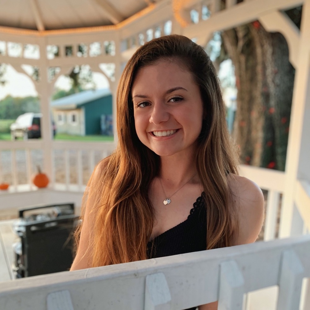 Meet your Posher, Carlee